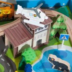 Set trenulete cu masuta si accesorii - Oraselul Sodor - 108 piese